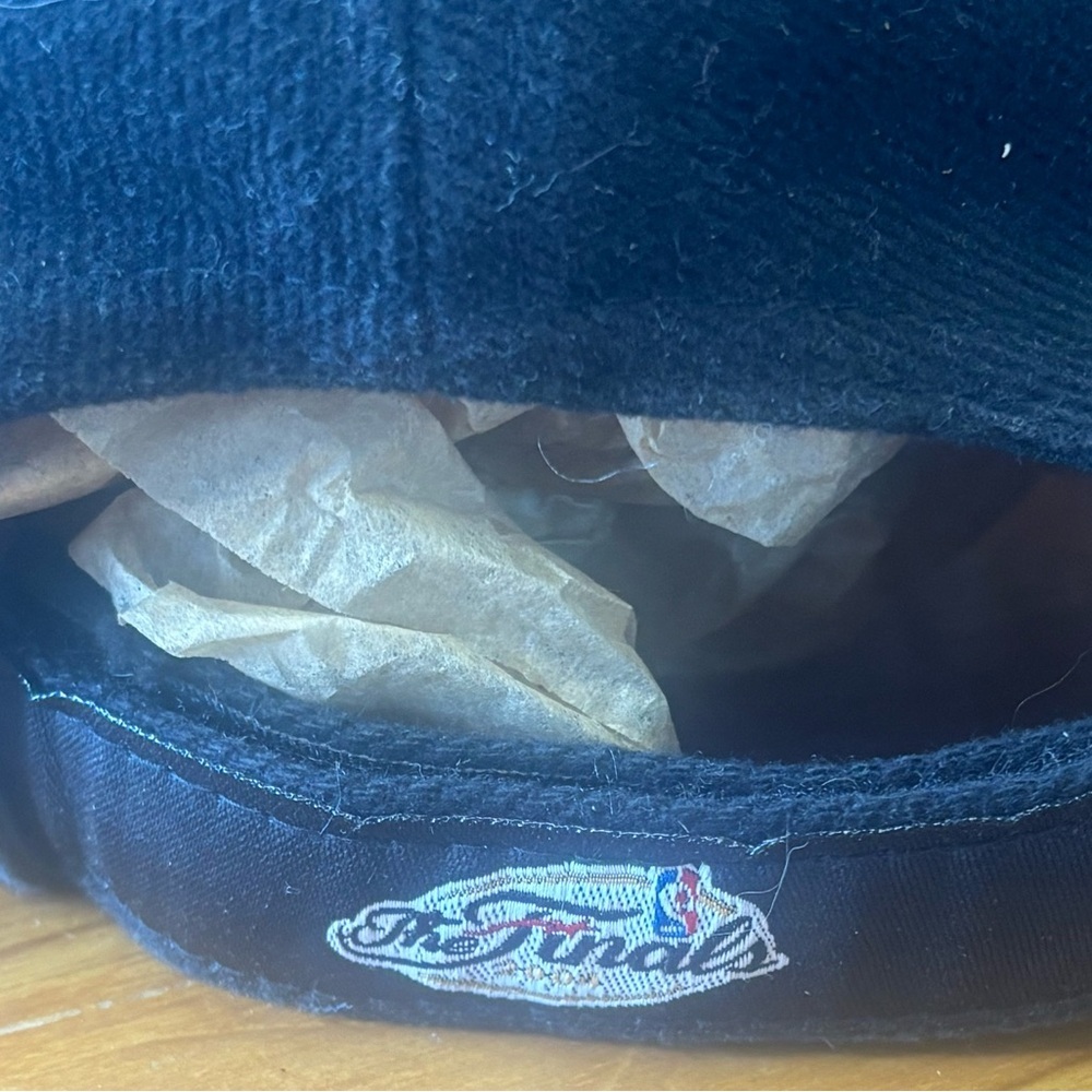 Vintage 2004 Reebok Detroit Pistons NBA Champion Velcro Strapback Hat OSFA EUC - Picture 6 of 8